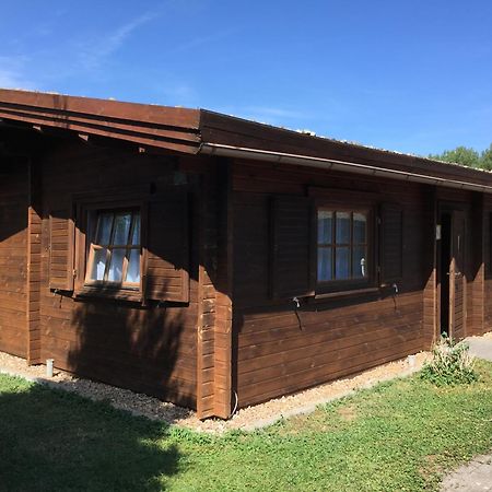 Abb Sportcenter Gaensefurth, Doppelzimmer Ohne Kueche, Standard Doppelzimmer Mit Kueche Hecklingen (Salzlandkreis) Exterior foto