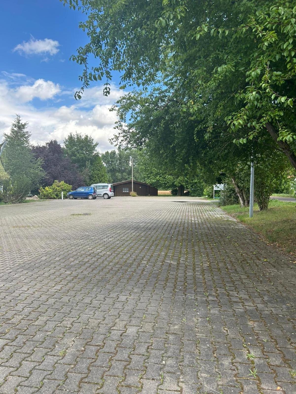 Abb Sportcenter Gaensefurth, Doppelzimmer Ohne Kueche, Standard Doppelzimmer Mit Kueche Hecklingen (Salzlandkreis) Exterior foto